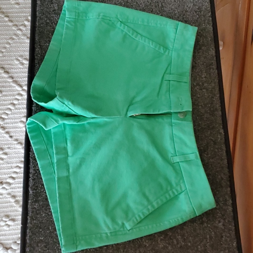 Southern Tide size 4 shorts